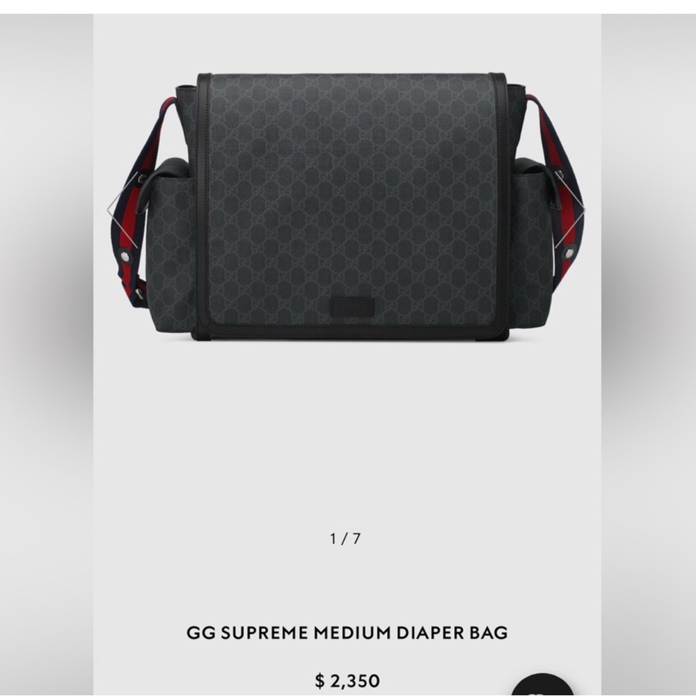 Gucci - GG supreme diaper bag authentic